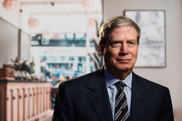 An Overview of Stanley Druckenmiller Net Worth, Career, Personal Life, Awards, and More Info
