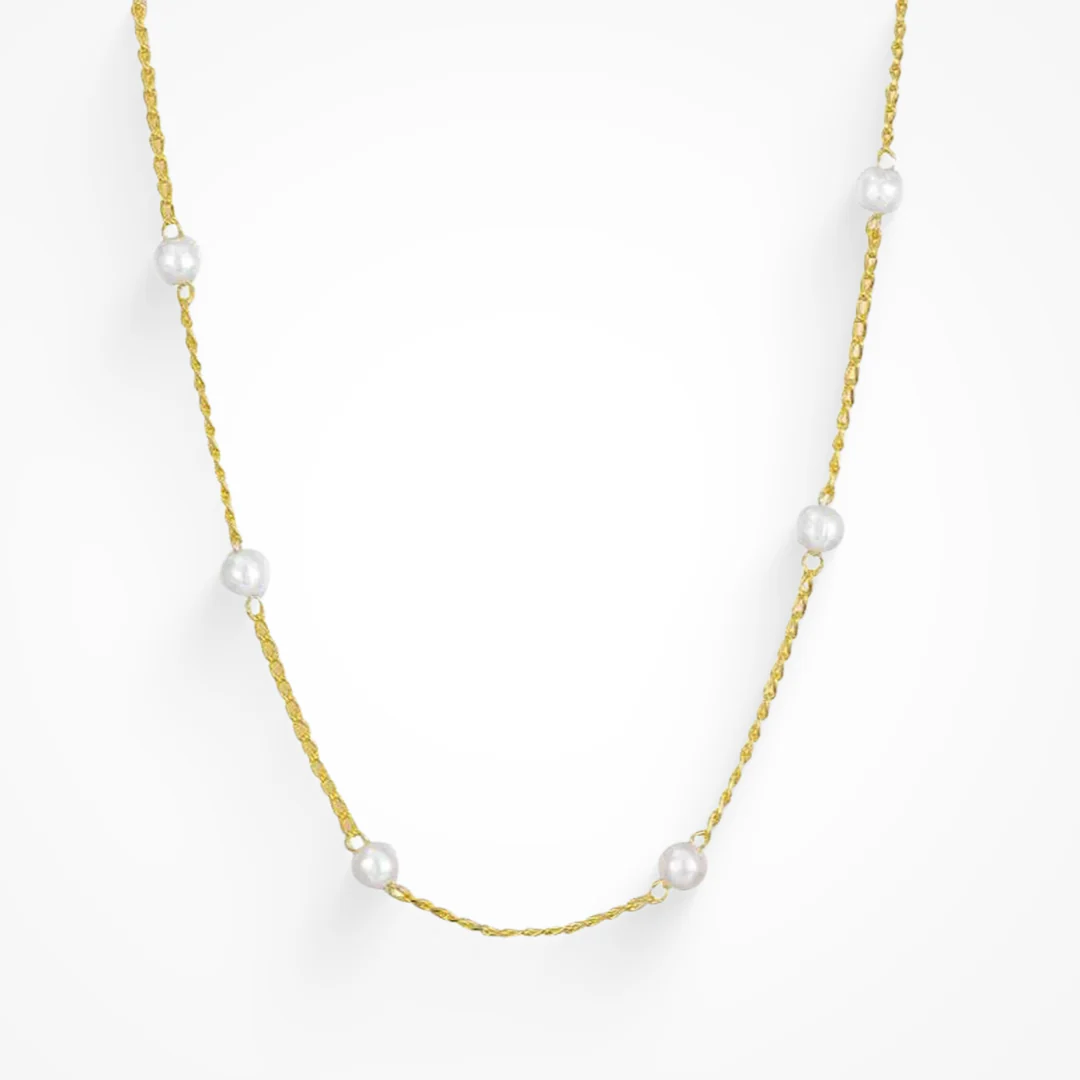 Beyond Diamonds: Unique Wedding Necklaces for the Alternative Bride