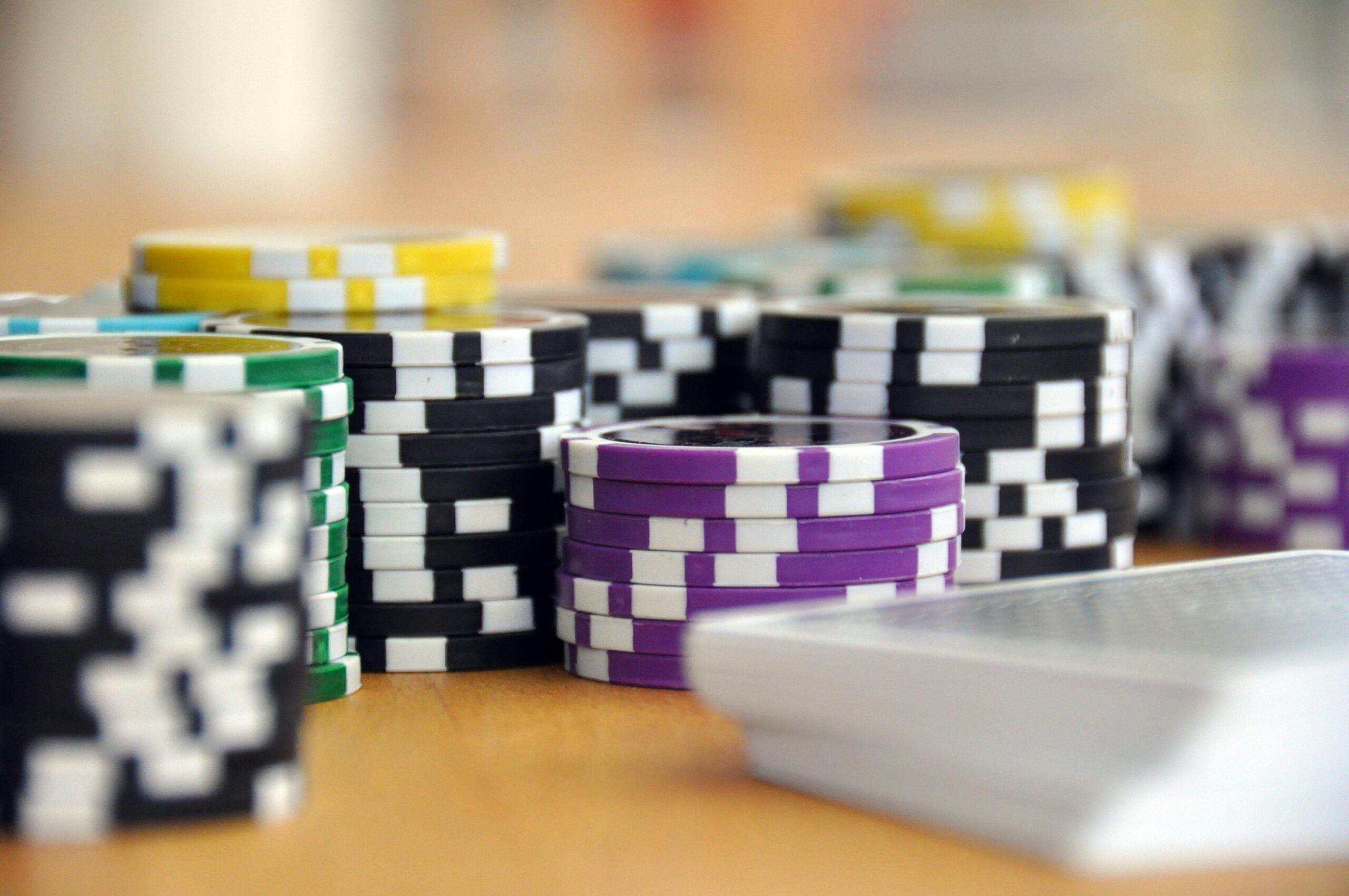 How New Casinos Blend Gaming, Social Media, and More