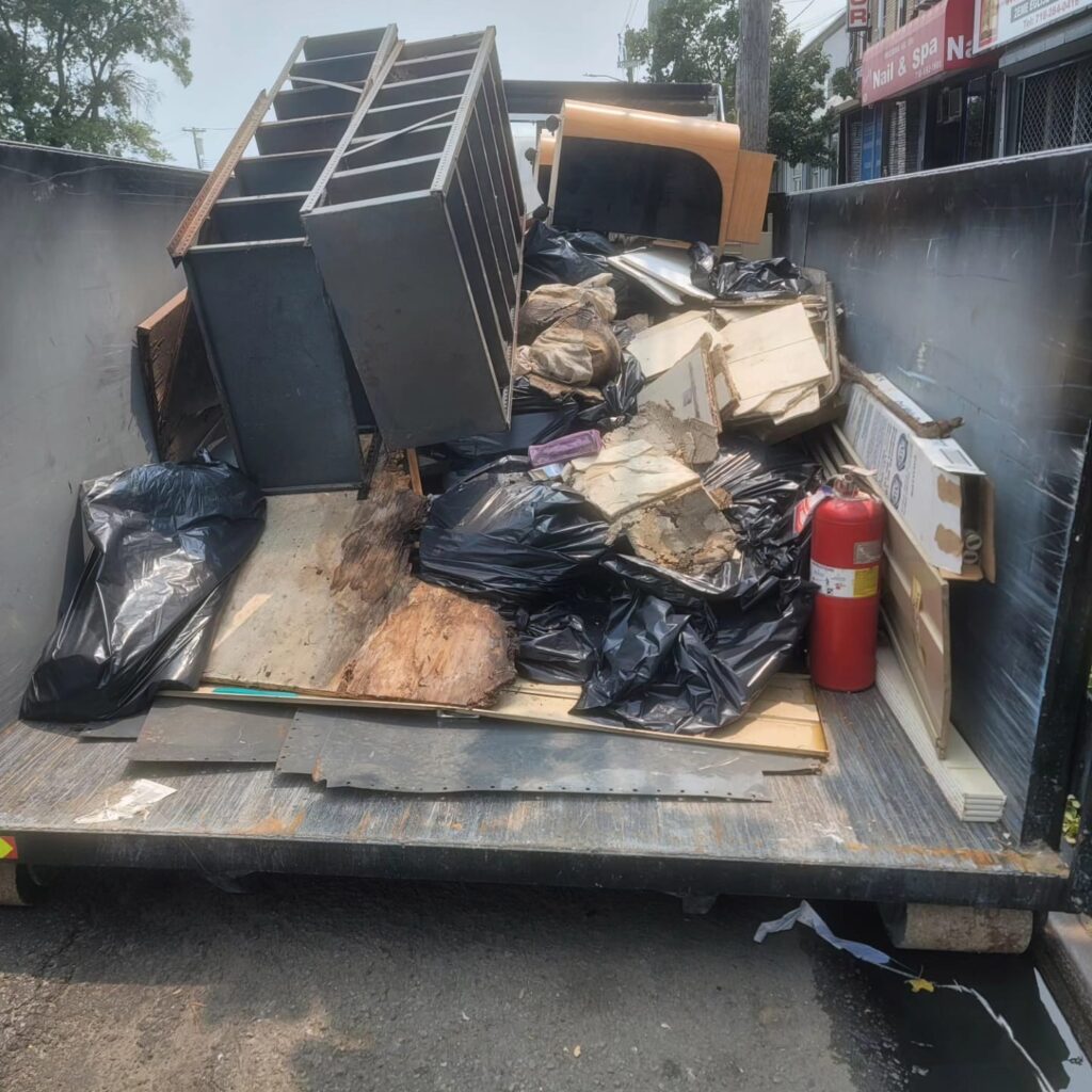 Declutter with Confidence: Why Rhino Service is Washington’s Go-To Junk Removal Solution
