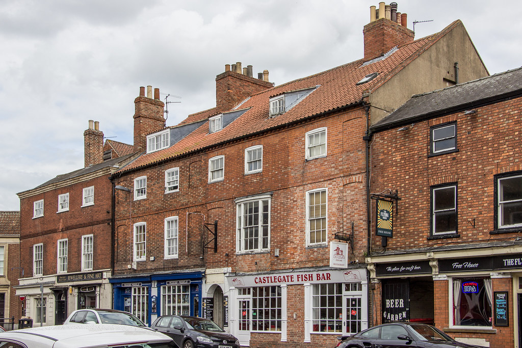 Why Newark-on-Trent Appeals to Budget Buyers Who Love Historic Charm